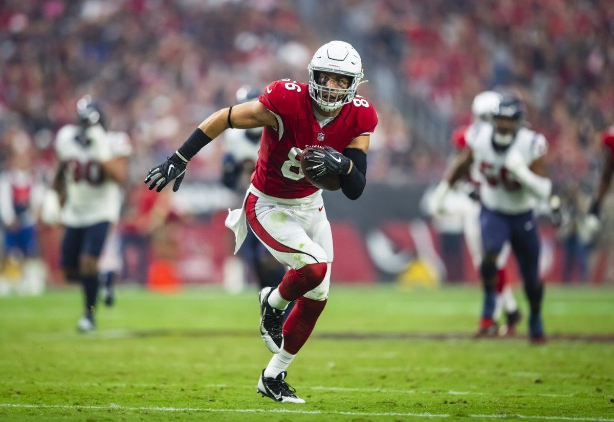 Arizona Cardinals TE Zach Ertz catches touchdown pass