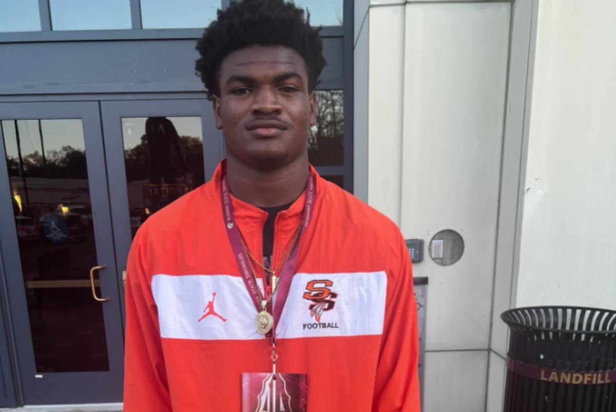 2023 WR Darren "Goldie" Lawrence speaking often with QB commit Chris Parson - Vimarsana News