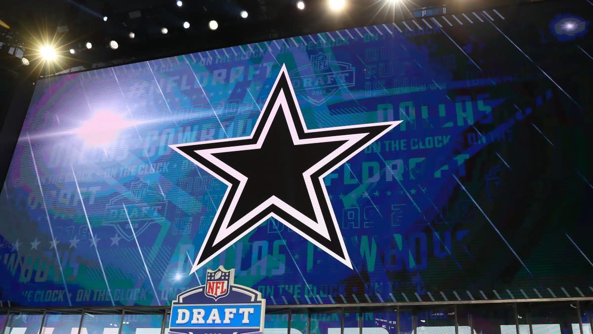 NFL Draft: Dallas Cowboys 2022 7-Round NFL Mock Draft - Visit NFL Draft on  Sports Illustrated, the latest news coverage, with rankings for NFL Draft  prospects, College Football, Dynasty and Devy Fantasy Football.