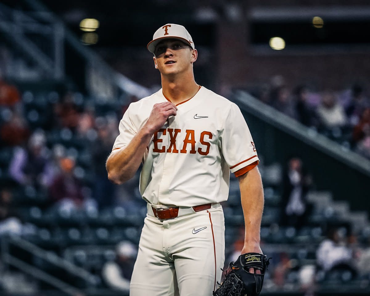 LIVE UPDATES: No. 10 Texas Opens Midweek Series Against Air Force