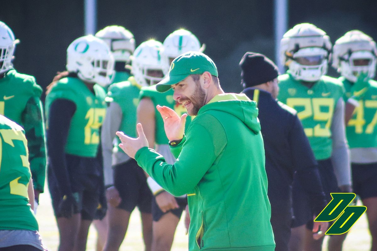 matt-powledge-spring-practice-w-logo