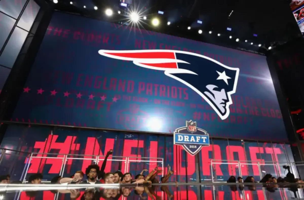 Patriots 2023 7 Round NFL Mock Draft 2.0
