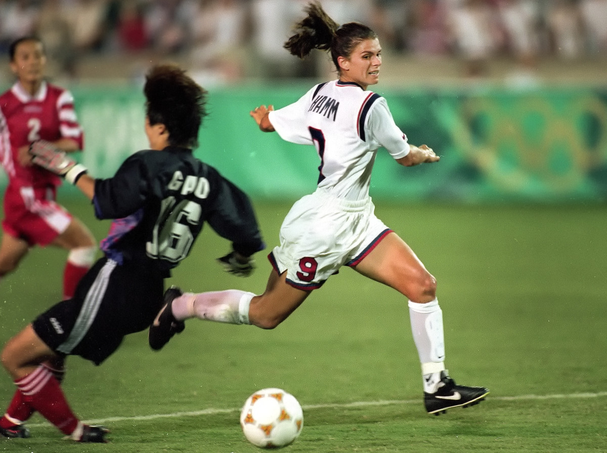 1996 Summer Olympics: USA Mia Hamm during Finals at Sanford Stadium.