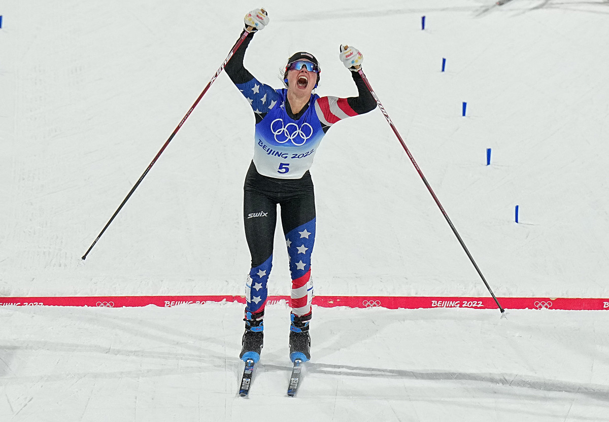 Jessie Diggins wins the bronze medal Beijing 2022 Winter Olympic Games