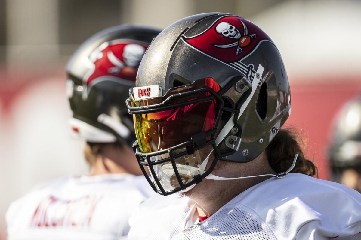 Ryan Jensen is ReSigning With Tampa Bay Buccaneers Sports Illustrated Cincinnati Bengals News