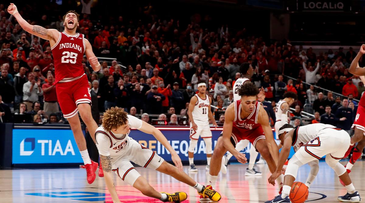 Indiana Hoosiers forward Race Thompson (25) celebrates as the clock runs out during the men s Big Ten tournament game against the Illinois Fighting Illini, Friday, March 11, 2022, at Gainbridge Fieldhouse in Indianapolis. The Hoosiers won 65-63.