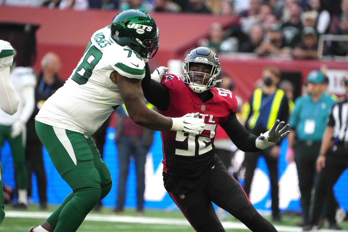Atlanta Falcons linebacker Adetokunbo Ogundeji (92) tries to get past New York Jets offensive tackle Morgan Moses (78) in the second half during an NFL International Series game at Tottenham Hotspur Stadium. The Falcons defeated the Jets 27-20.