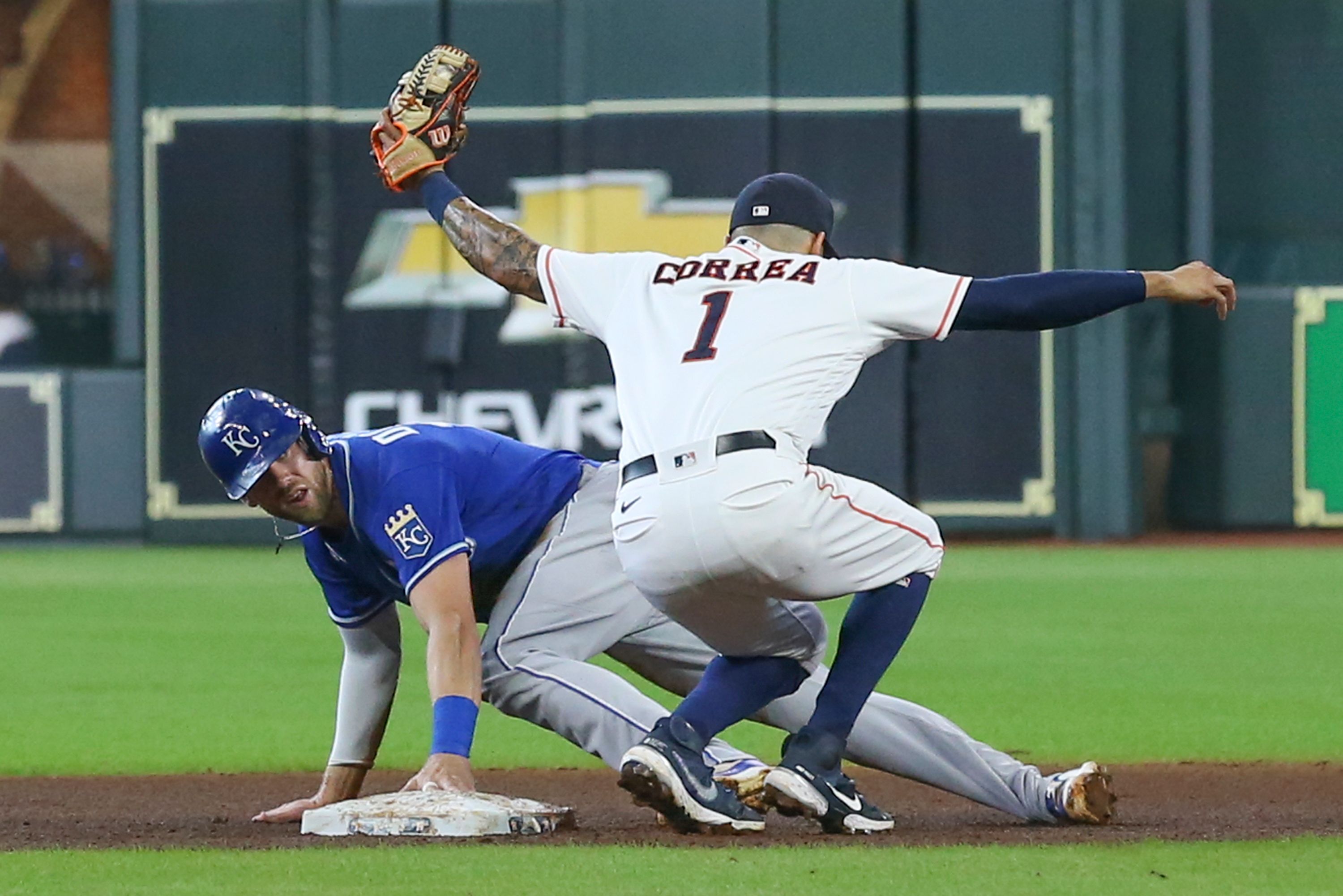 Kansas City Royals 'Don't Anticipate' Spending Big in Free Agent Frenzy 2.0 - Sports Illustrated Kansas City Royals News, Analysis and More - Vimarsana News