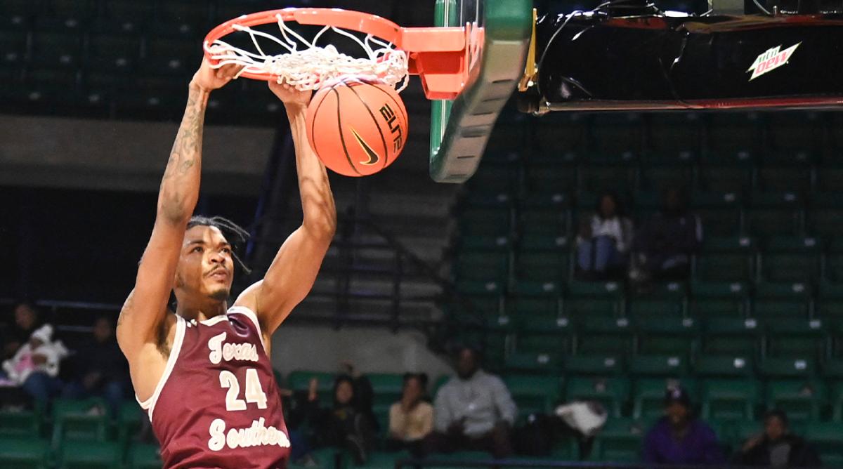 Texas Southern forward John Walker III (24) dunks ball against Alcorn State during the second half of an NCAA college basketball game in the championship of the Southwestern Athletic Conference tournament, Saturday, March 12, 2022, at Bartow Arena in Birmingham, Ala.