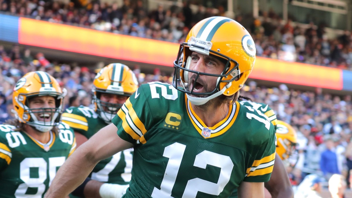 Aaron Rodgers Signs Contract Extension with Packers - Sports Illustrated Green  Bay Packers News, Analysis and More