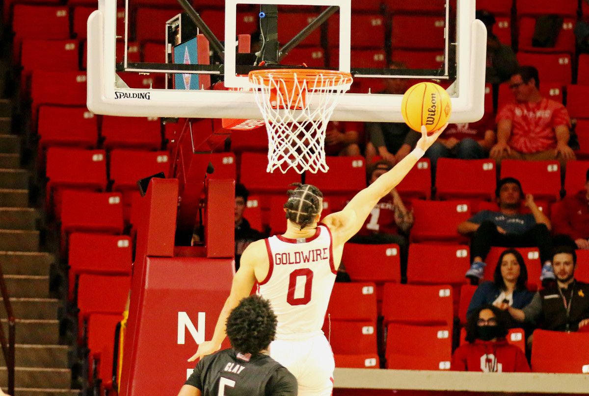 NIT-Jordan Goldwire layup