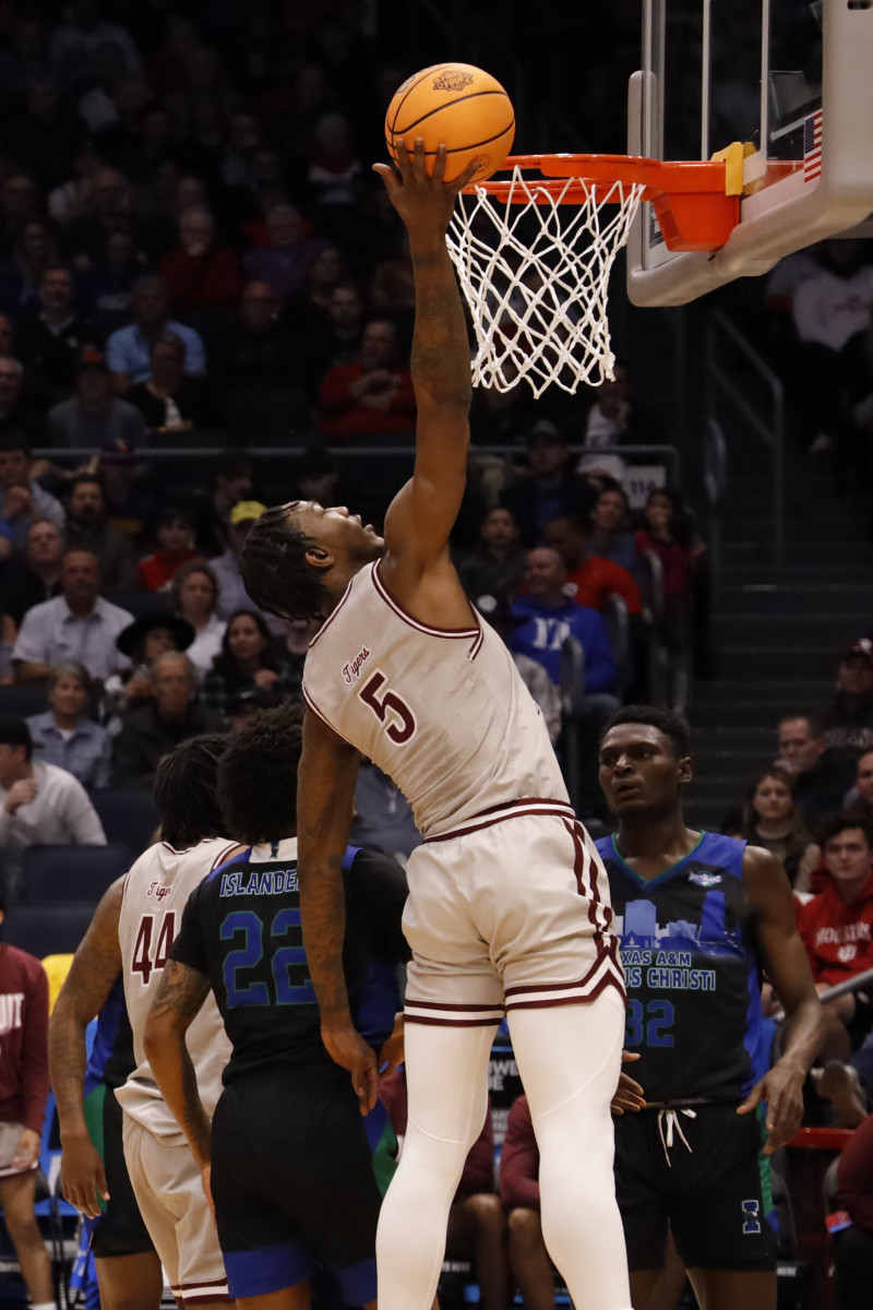Mar 15, 2022; Dayton, OH, USA; Texas Southern Tigers forward Joirdon Karl Nicholas (5) goes to the basket in the second half against the Texas A&M-CC Islanders during the First Four of the 2022 NCAA Tournament at UD Arena. Mandatory Credit: Rick Osentoski-USA TODAY Sports