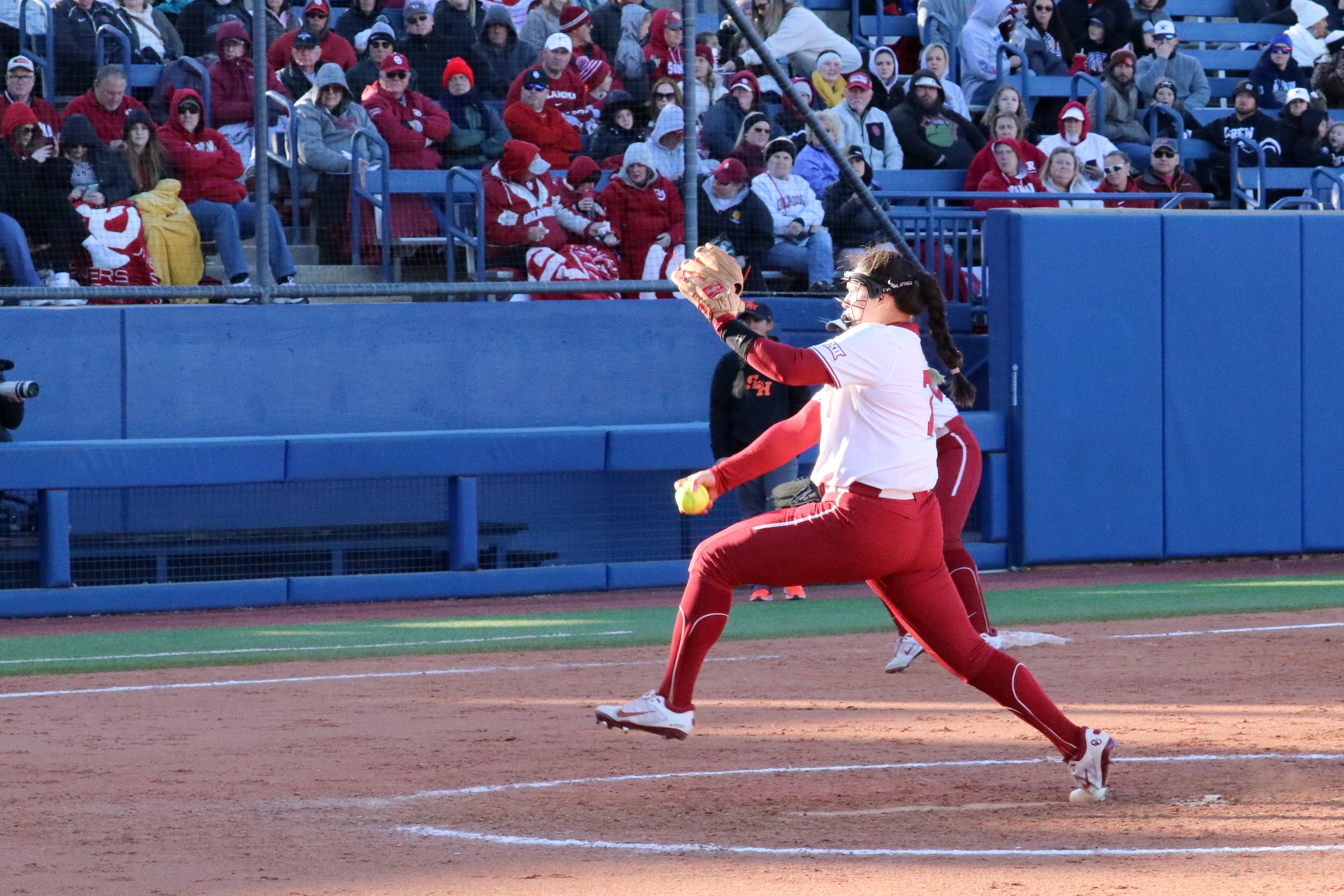 Oklahoma Softball: Sooners Clinch Series Victory in Lubbock With Run Rule of Texas Tech - Vimarsana News