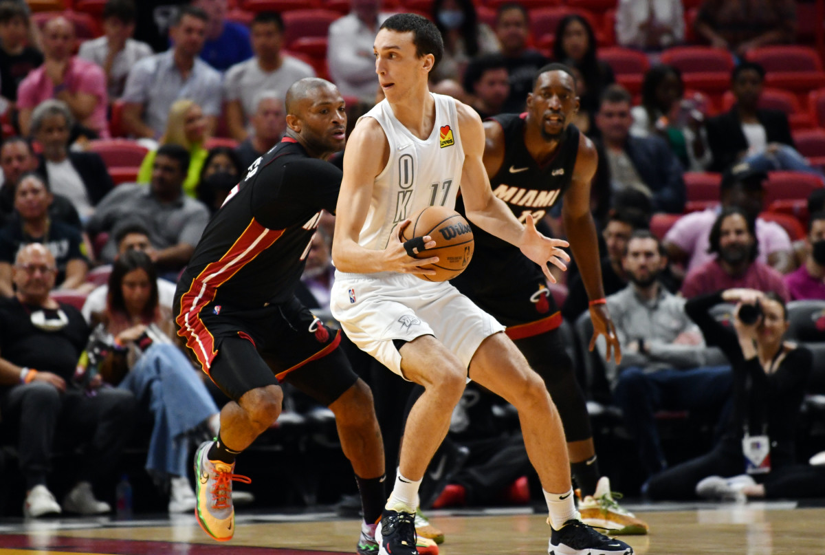 Tre Mann Flashes Potential, Thunder Drop Eighth Straight in Miami