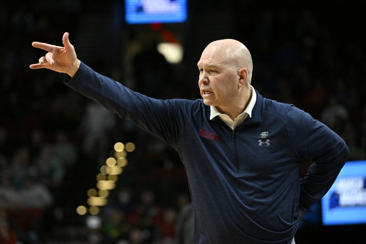 Saint Mary's coach Randy Bennett has been at the school for 21 years. He beat Indiana on Thursday, and gets UCLA on Saturday. (USA TODAY Sports)