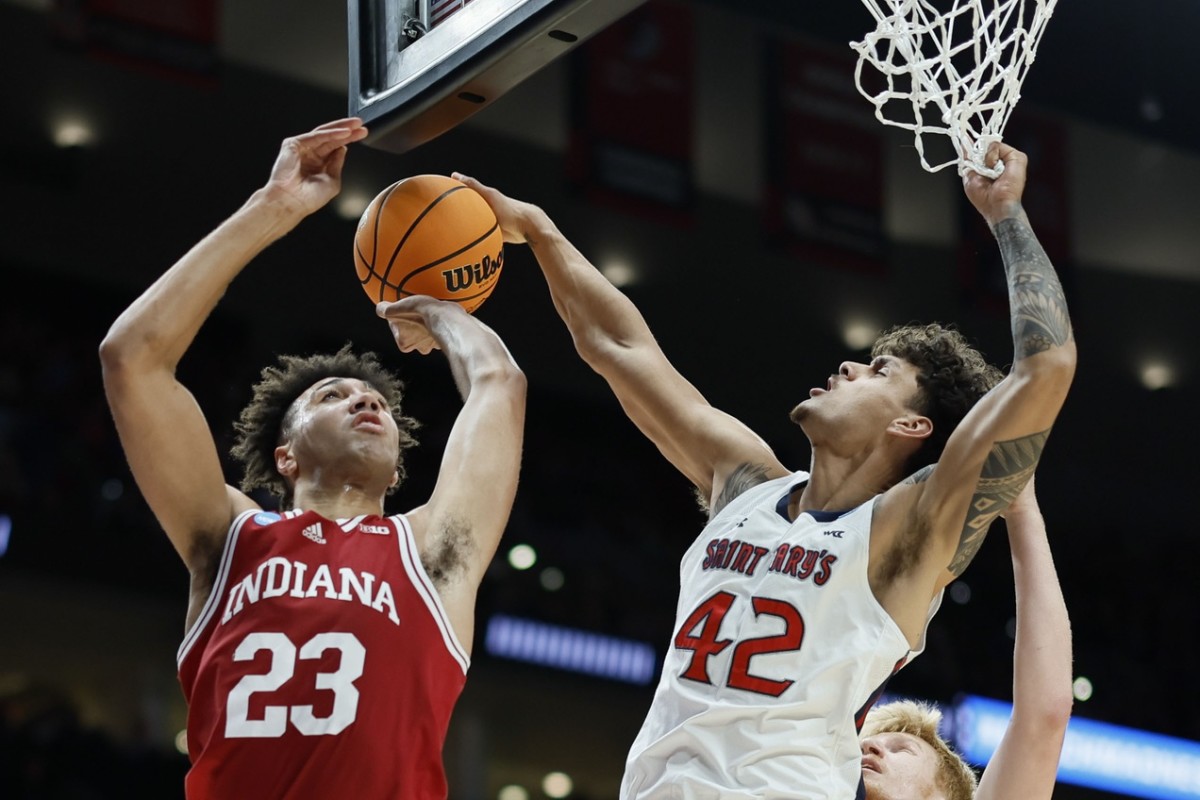 Saint Mary's beat Indiana 82-53 on Thursday thanks to a great defensive effort. (USA TODAY Sports)