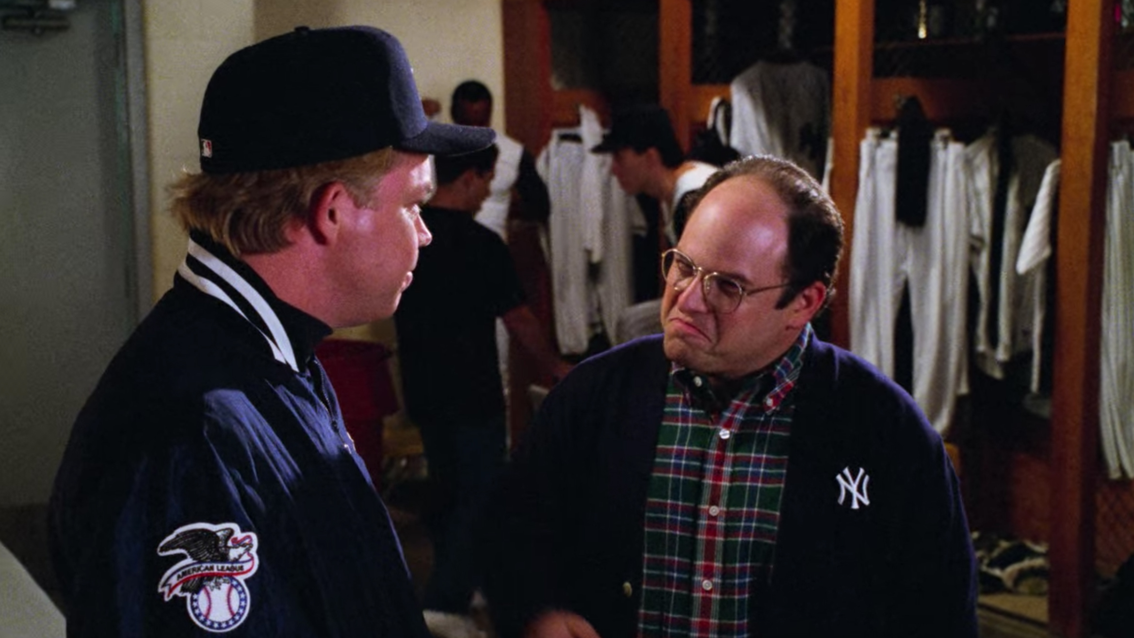Buck Showalter auf Seinfeld Cameo, Baumwolluniformen