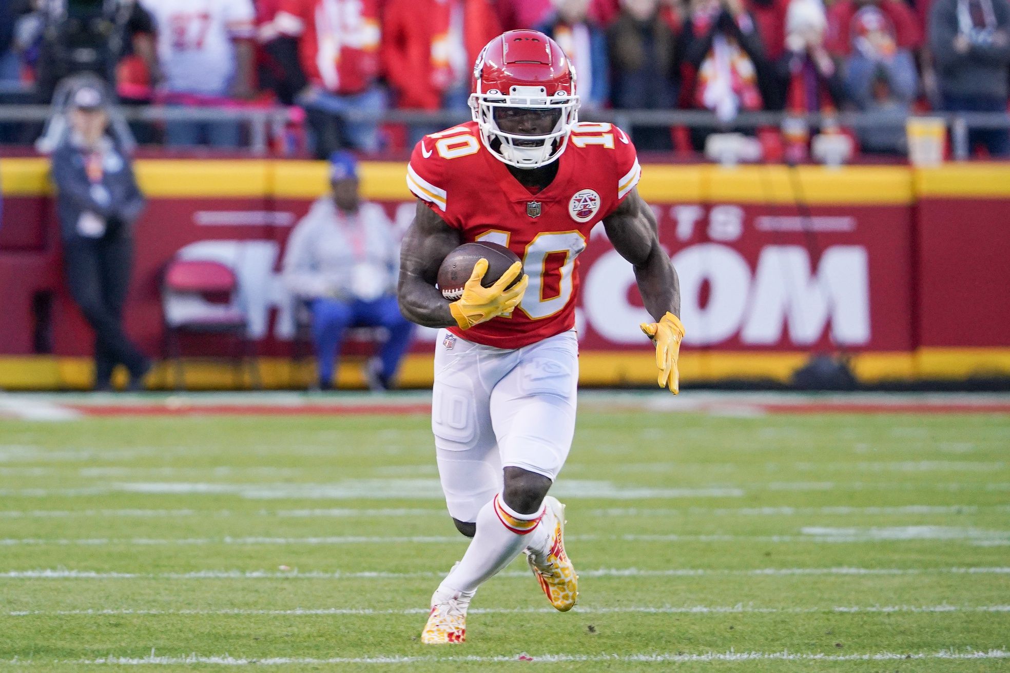 New York Jets in Talks to Trade For Kansas City Chiefs WR Tyreek Hill - Sports Illustrated New York Jets News, Analysis and More - Vimarsana News