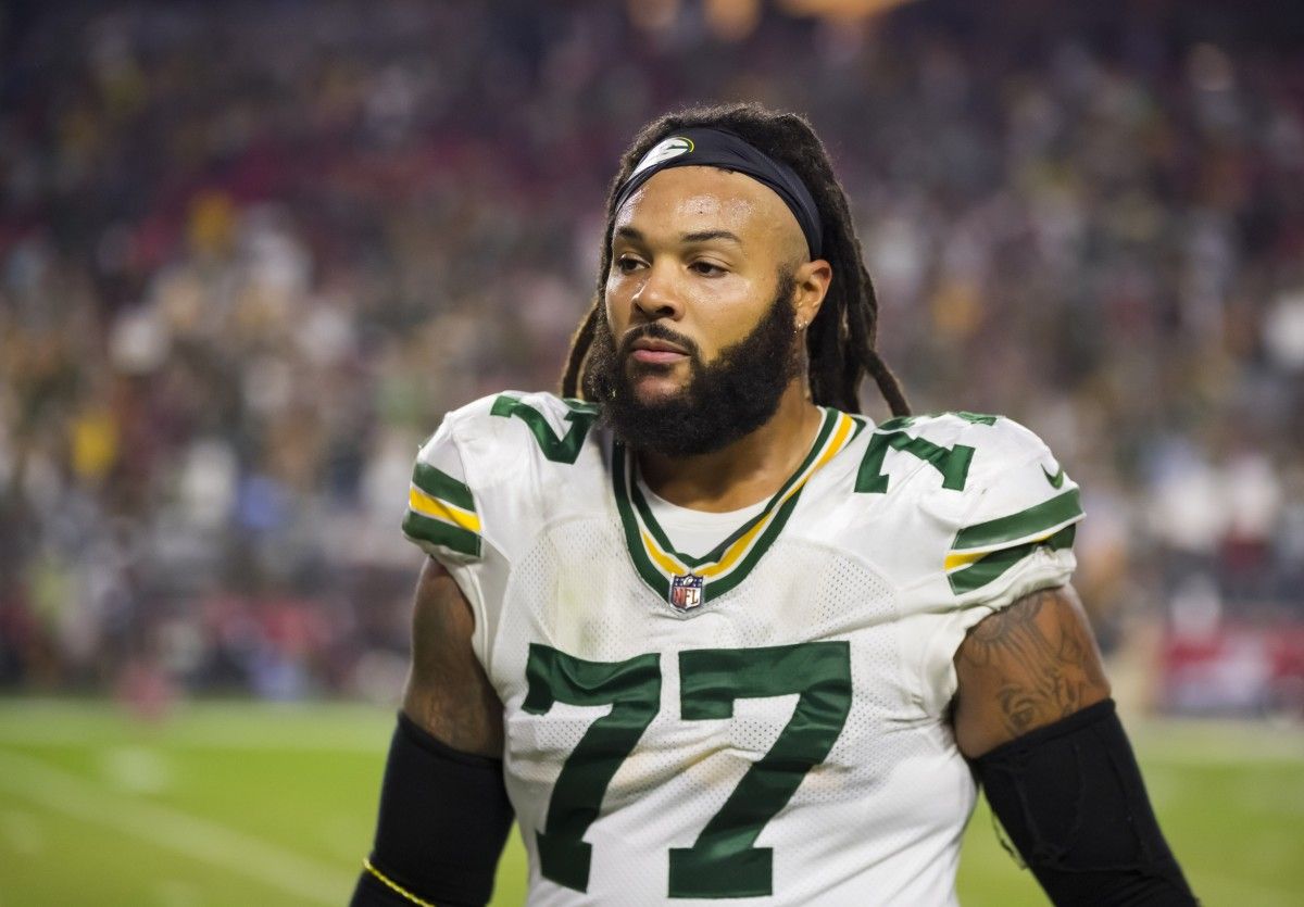 Green Bay Packers guard Billy Turner (77) against the Arizona Cardinals at State Farm Stadium.