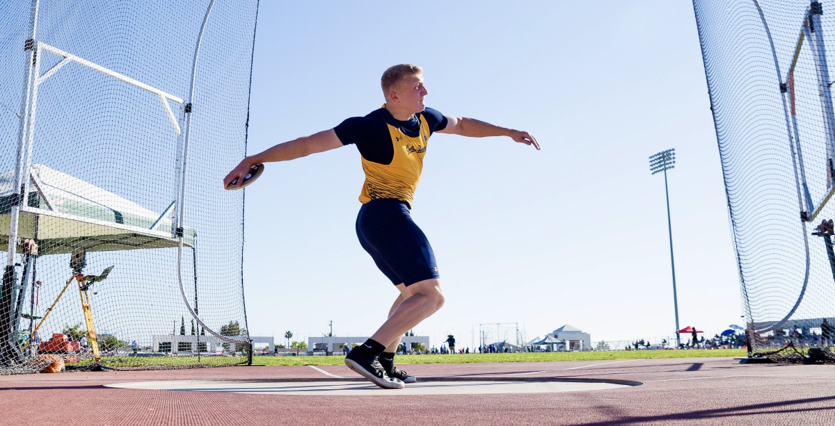 „Cal Track & Field“: Mykolas Alekna nustato programą ir NCAA pirmakursių rekordus diskus