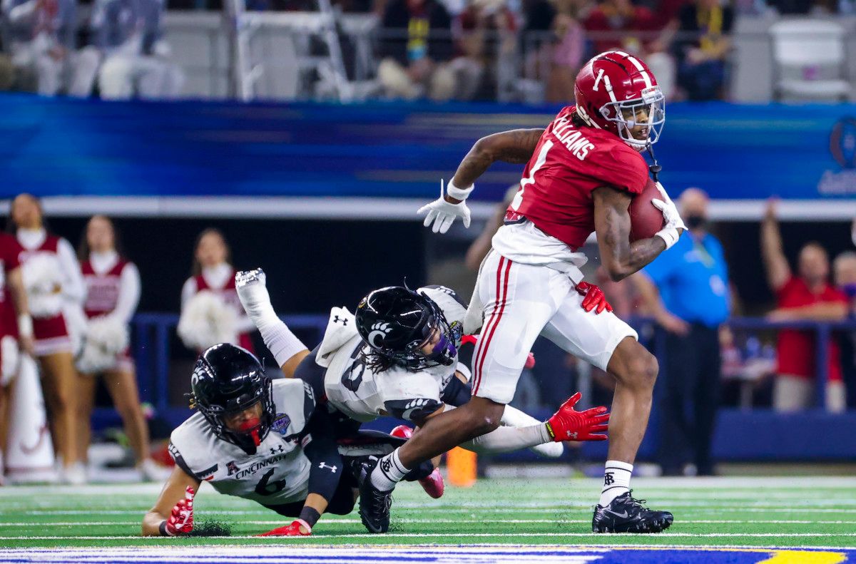 Could Texans Target Alabama's Jameson Williams At No. 13? - Vimarsana News