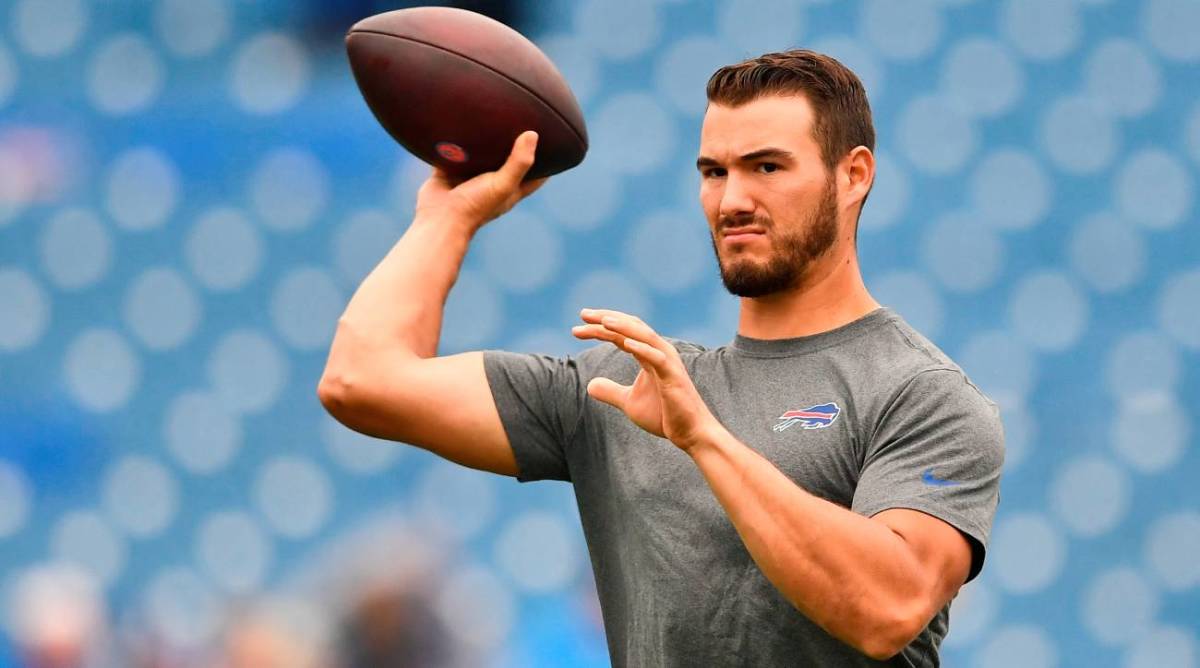 FILE - Buffalo Bills quarterback Mitchell Trubisky warms up before an NFL football game against the Houston Texans, Sunday, Oct. 3, 2021, in Orchard Park, N.Y. A person with knowledge of the deal tells The Associated Press the Pittsburgh Steelers have agreed to terms on a two-year contract that will give Trubisky a chance to compete for the starting quarterback job following Roethlisberger’s retirement in January. The person spoke to the AP on the condition of anonymity because the deal was not yet official. Financial details were not disclosed.