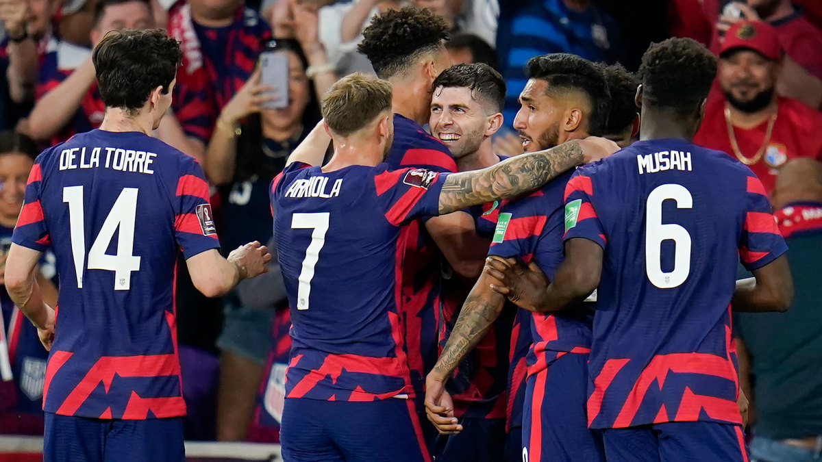 The USMNT celebrates a Christian Pulisic goal