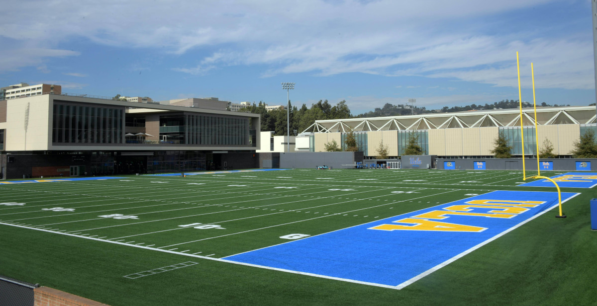 UCLA Football wird am Dienstagmorgen das Frühjahrstraining eröffnen