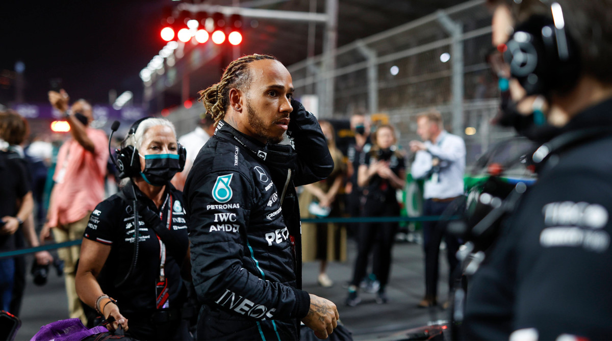 Lewis Hamilton opens up about struggling 'mentally and emotionally' -  Sports Illustrated