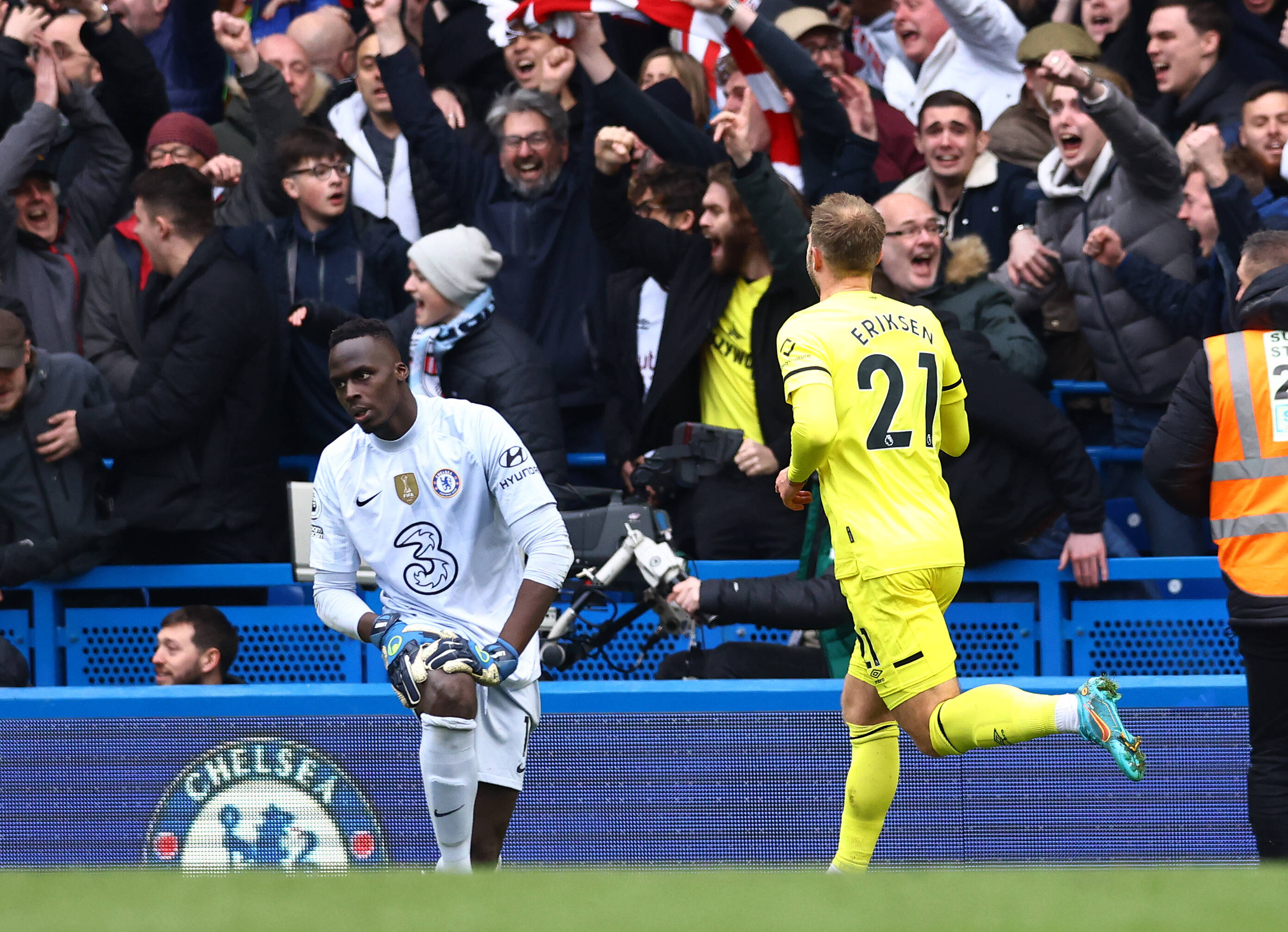 Christian Eriksen scores 1st goal for Brentford in win at Chelsea - Futbol  on FanNation