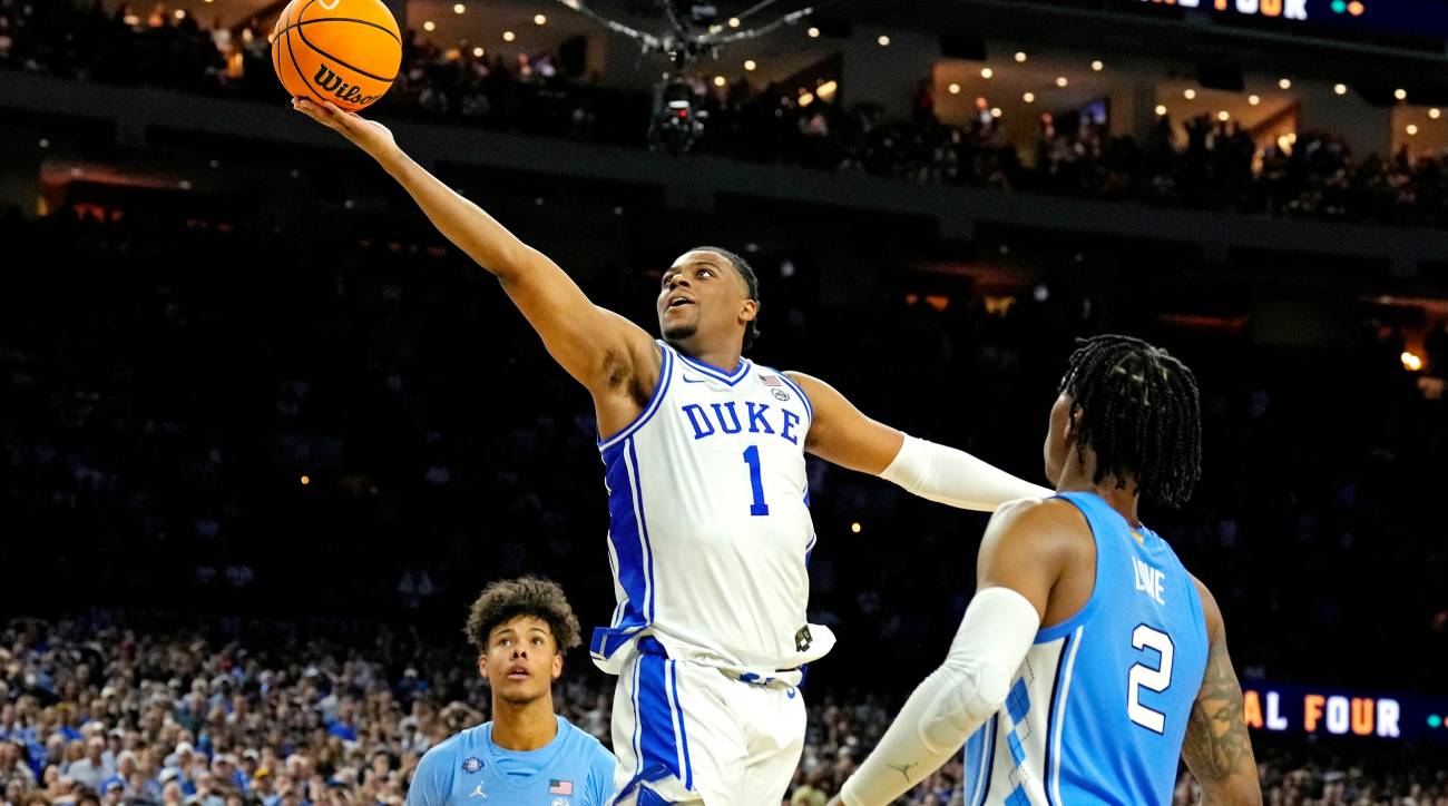 Watch Refs wave off Duke basket with 10 seconds to play vs. UNC