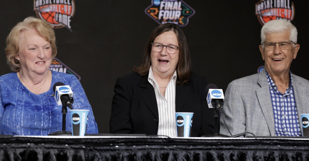 Cal Women's Basketball ExBears Coach Marianne Stanley Voted into Hall