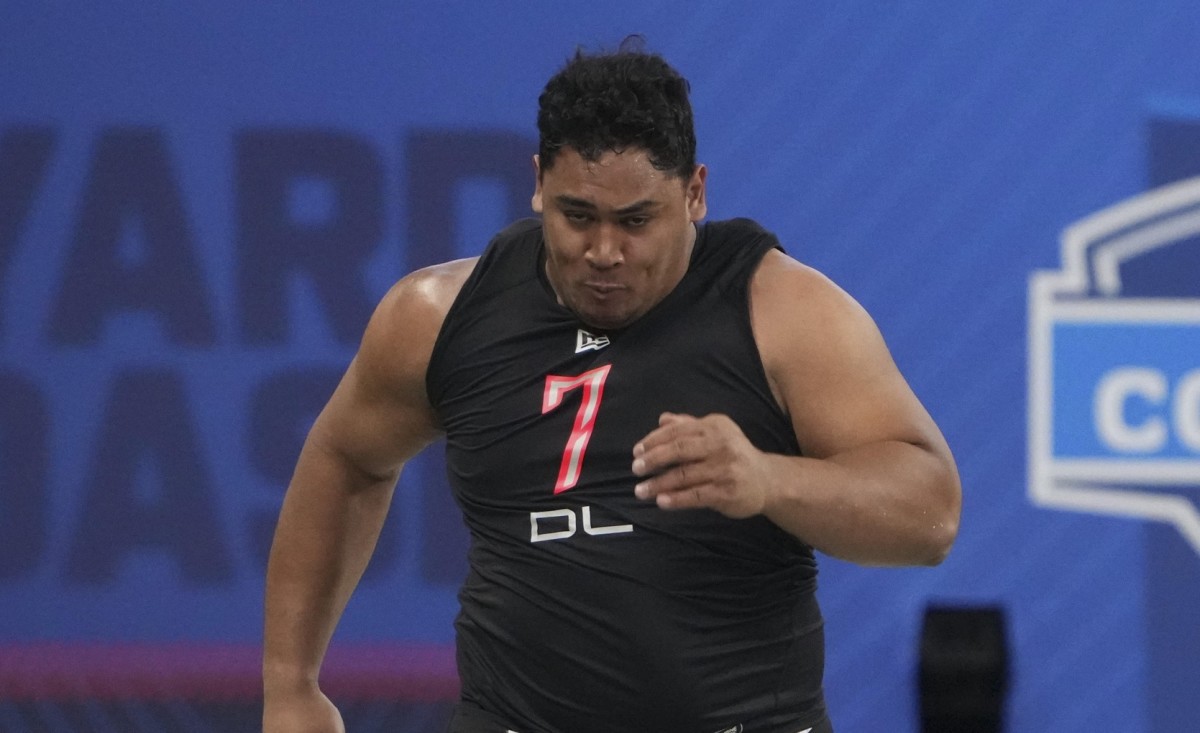 Mar 5, 2022; Indianapolis, IN, USA; Idaho defensive lineman Noah Elliss (DL07) runs the 40-yard dash during the 2022 NFL Scouting Combine at Lucas Oil Stadium. Mandatory Credit: Kirby Lee-USA TODAY Sports