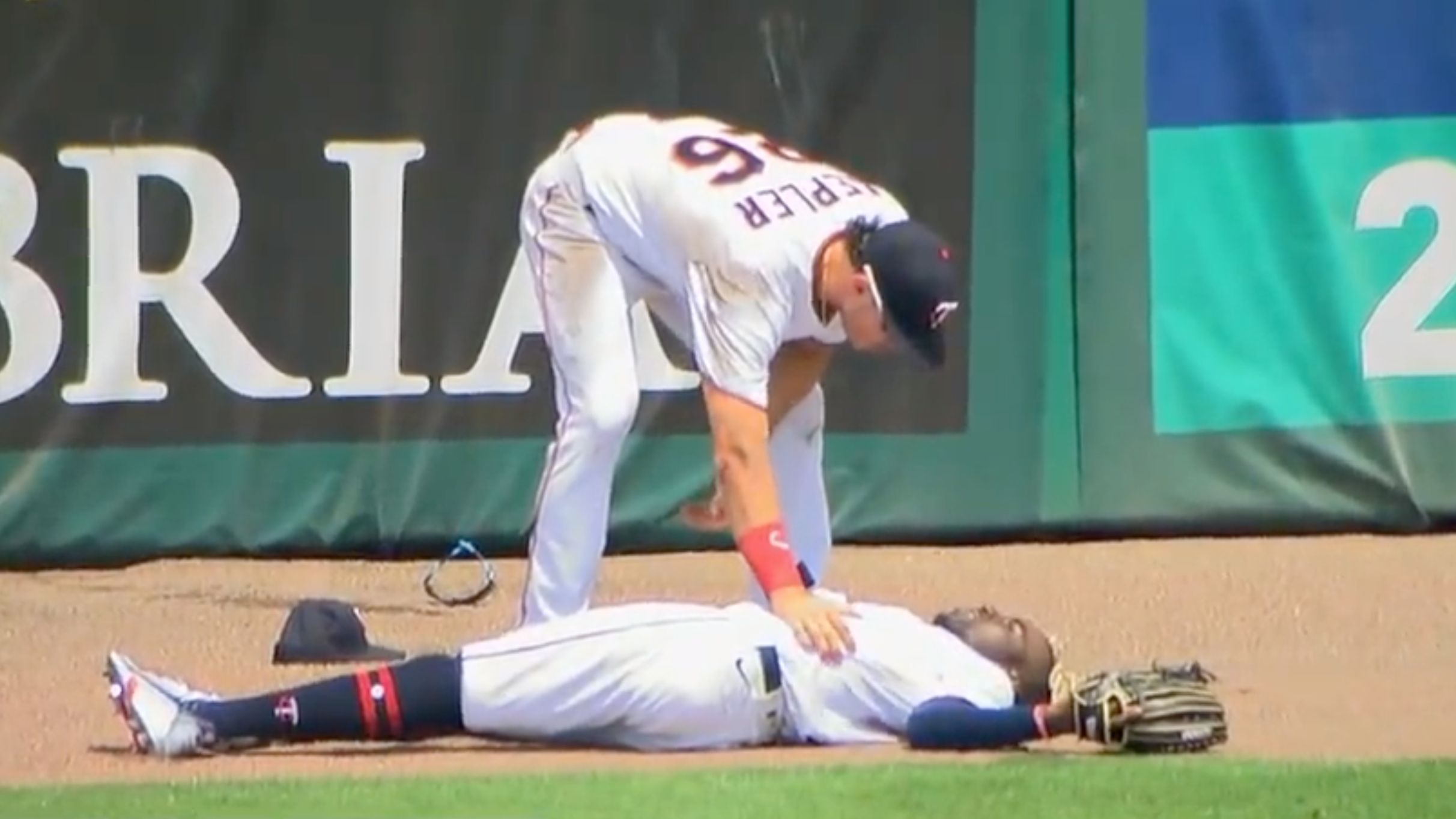 Twins' Nick Gordon OK after scary collision with teammate Max Kepler -  Sports Illustrated