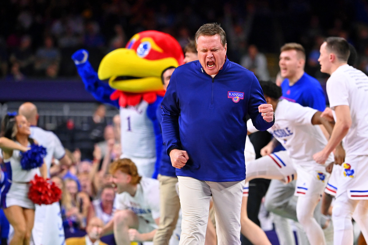 Kansas named 2022 NCAA Men's Basketball Champion after 72-69 comeback  victory over North Carolina - Sports Illustrated Wildcats Daily News,  Analysis and More