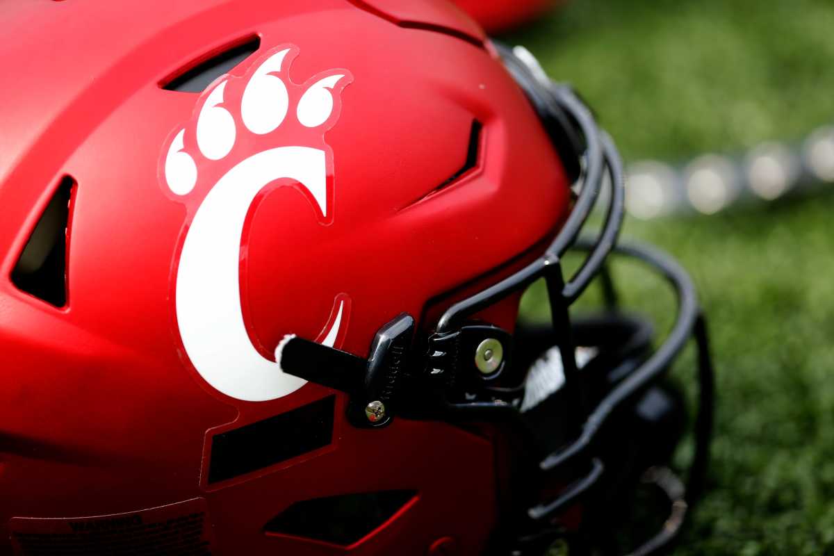 Report: Cincinnati Bearcats Football Adds Curtis Fitch to Offensive ...