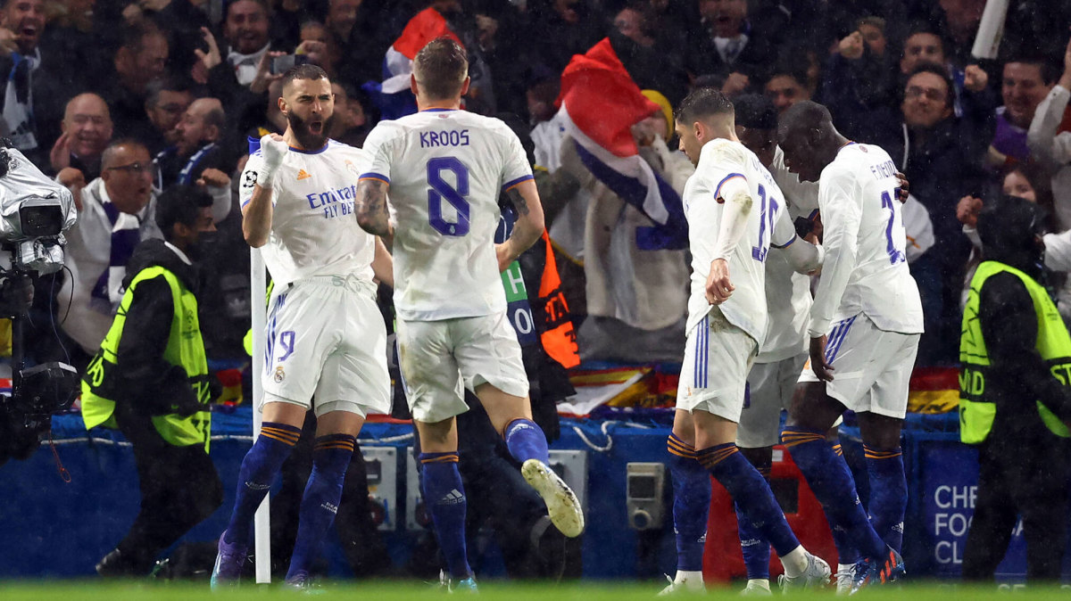 Karim Benzema scores a hat trick for Real Madrid at Chelsea