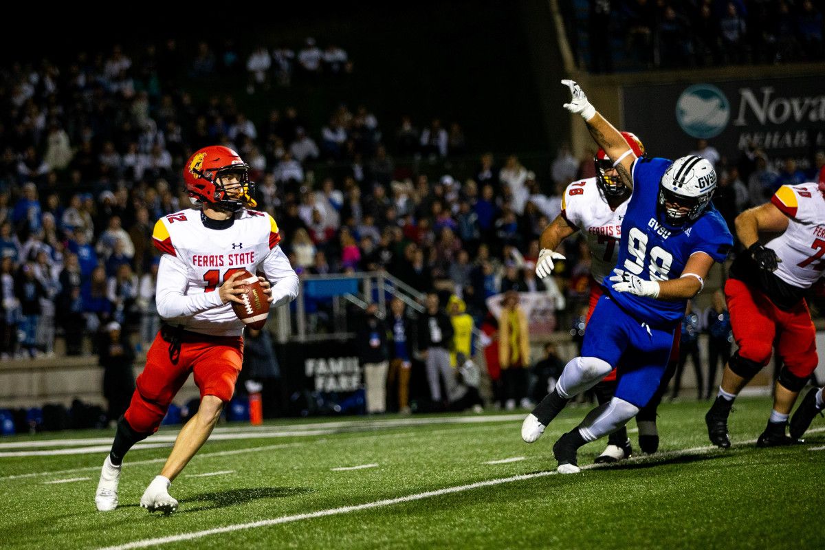 Report: Broncos Visit with Former Lacrosse Star, D2 QB Jared Bernhardt - Sports Illustrated Mile High Huddle: Denver Broncos News, Analysis and More - Vimarsana News