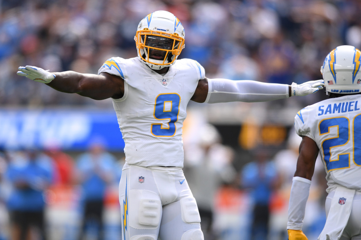 Sep 19, 2021; Inglewood, California, USA; Los Angeles Chargers linebacker Kenneth Murray (9) gestures after a play against the Dallas Cowboys during the first half at SoFi Stadium. Mandatory Credit: Orlando Ramirez-USA TODAY Sports