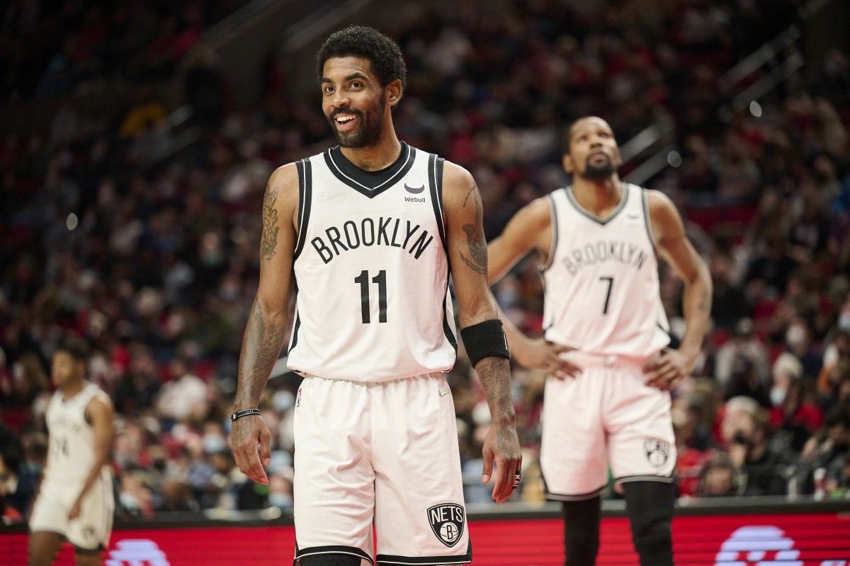 VIRAL: Clip Of Kyrie Irving And Kevin Durant In Locker Room After Nets Win Over Knicks - Vimarsana News