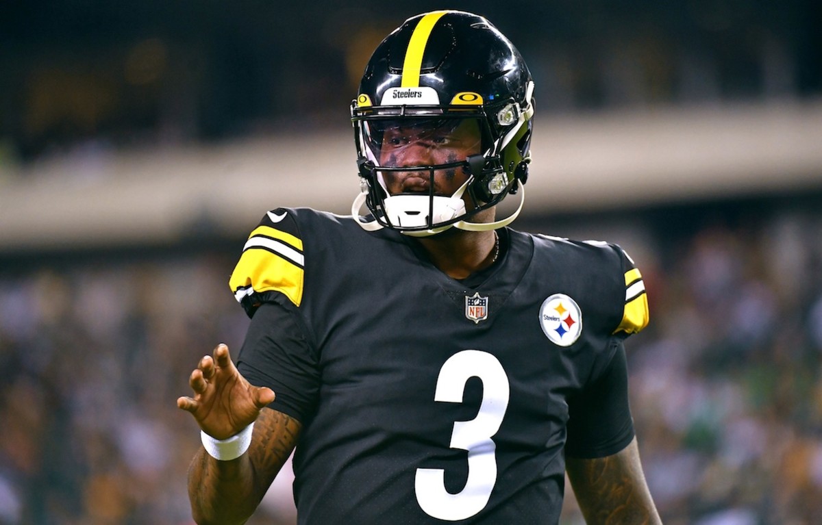 Steelers QB Dwayne Haskins Dead After Being Hit by Car