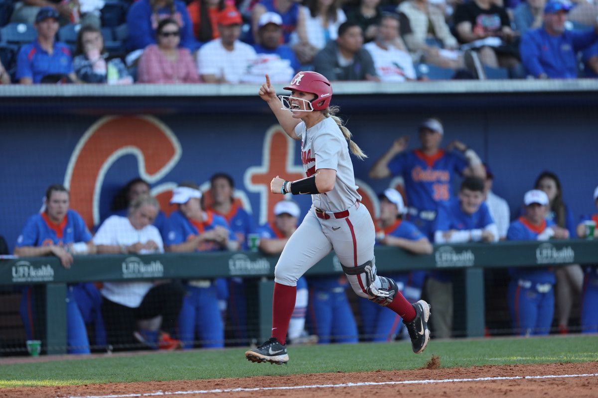 Dowling Delivers Alabama Softball to Series Win over Florida - Vimarsana News