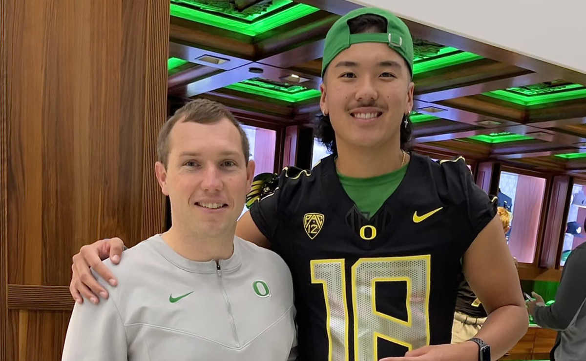 2022 Quarterback Marcus Sanders Commits to Oregon Ducks Football as