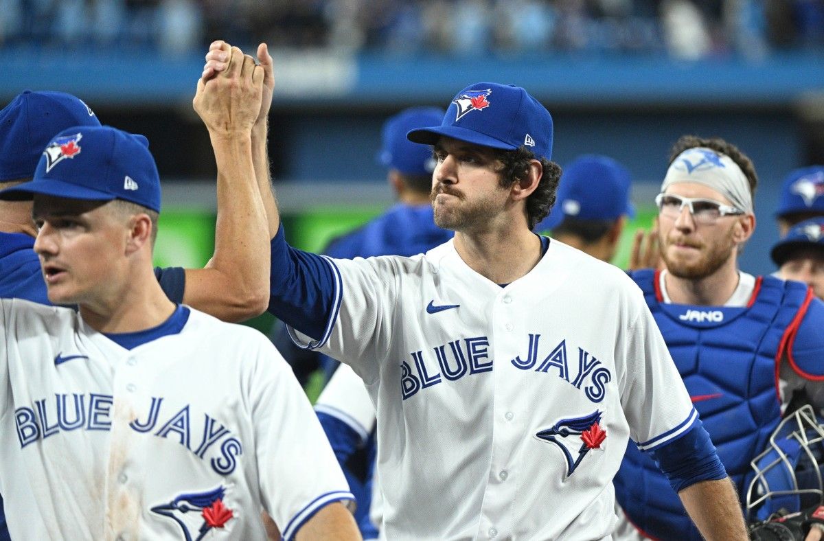 Closer Jordan Romano Sets Blue Jays Save Streak Record - Vimarsana News