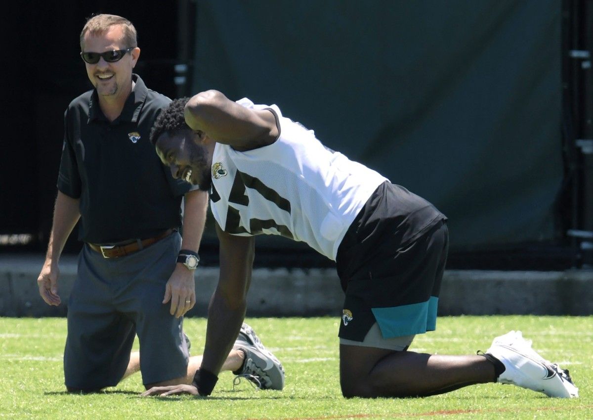 Jaguars Waive Former Alabama LB Dylan Moses - Vimarsana News