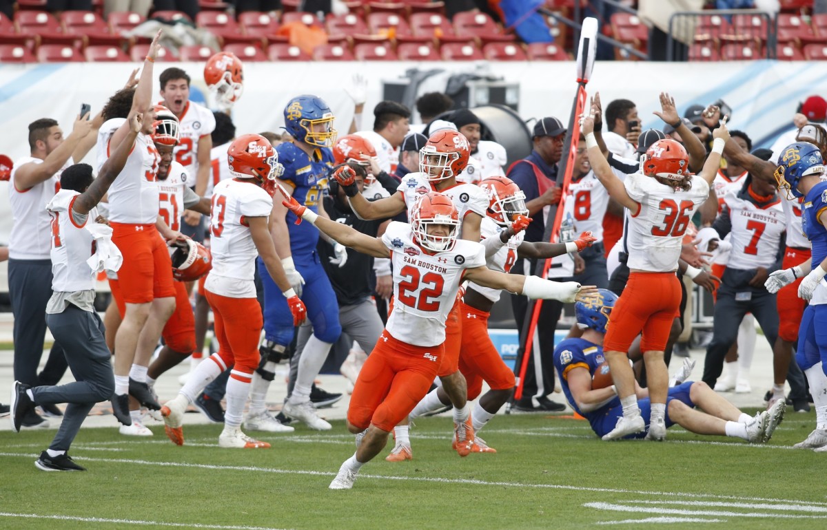 May 16, 2021; Frisco, Texas, USA; Sam Houston State Bearkats defensive back Zyon McCollum (22) and his teammates celebrate winning the game against the South Dakota State Jackrabbits at the Division I FCS Championship football game at Toyota Stadium.