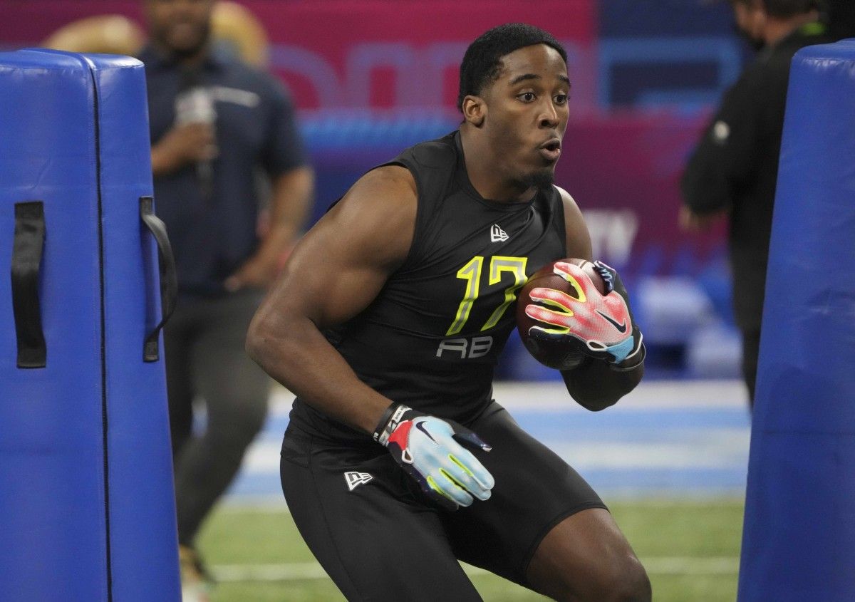 Iowa State RB Breece Hall running at NFL Combine