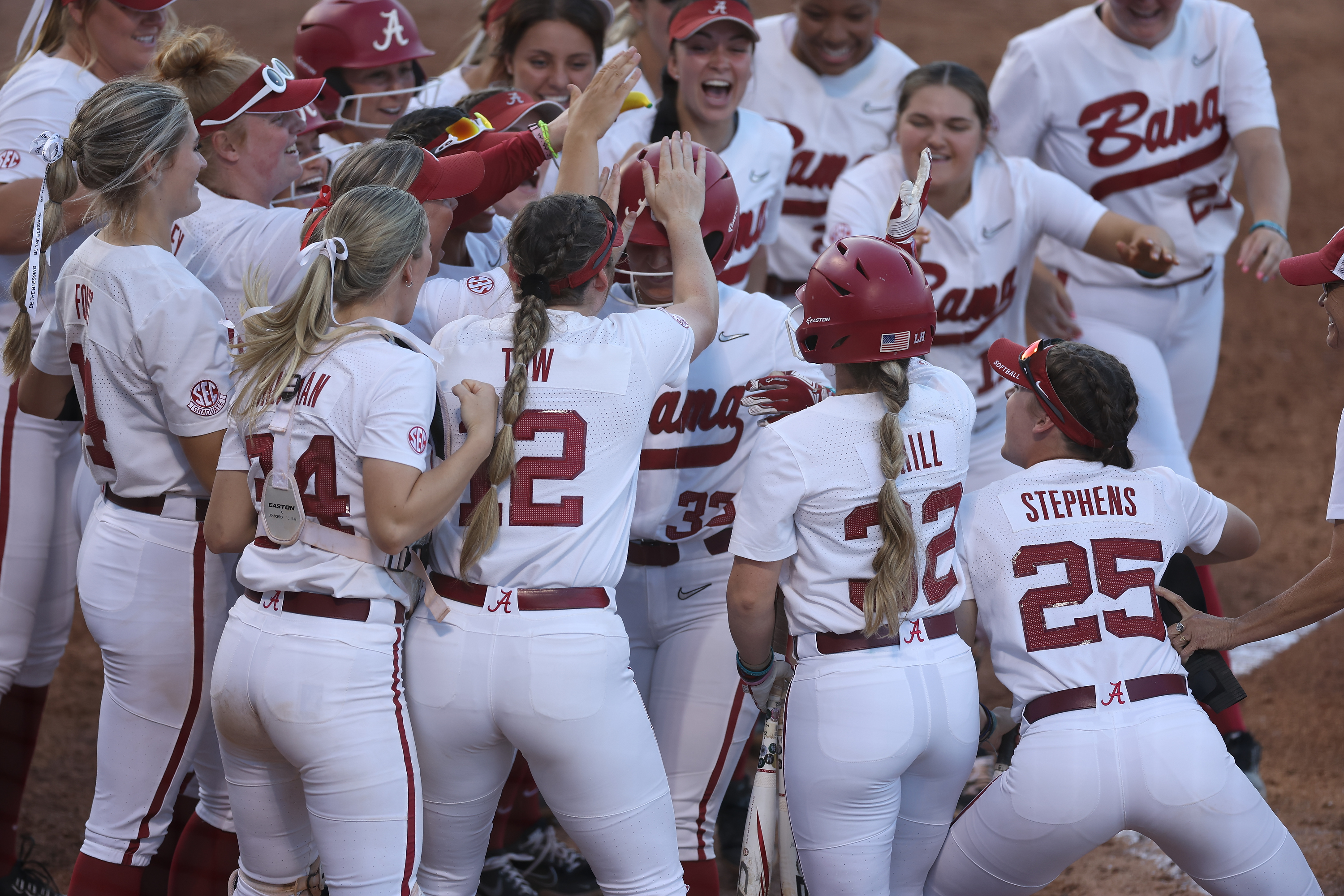 Live Updates No. 2 Alabama Softball at Texas A&M Sports Illustrated Alabama Crimson Tide News