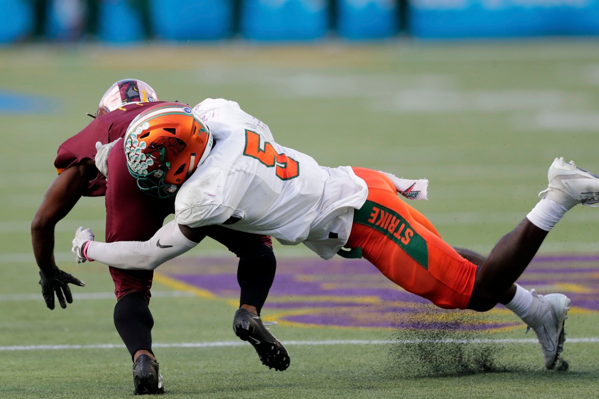 Florida A&M Rattlers defensive back Markquese Bell (5) dives for a tackle. Alicia Devine/Tallahassee Democrat, Tallahassee Democrat via Imagn Content Services, LLC