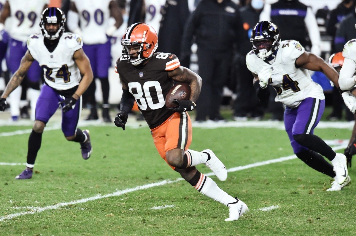 Cleveland Browns wide receiver Jarvis Landry (80) runs with the ball after a catch against the Baltimore Ravens. Mandatory Credit: Ken Blaze-USA TODAY Sports
